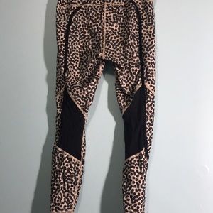 Like New Leopard Lululemon Leggings Cropped